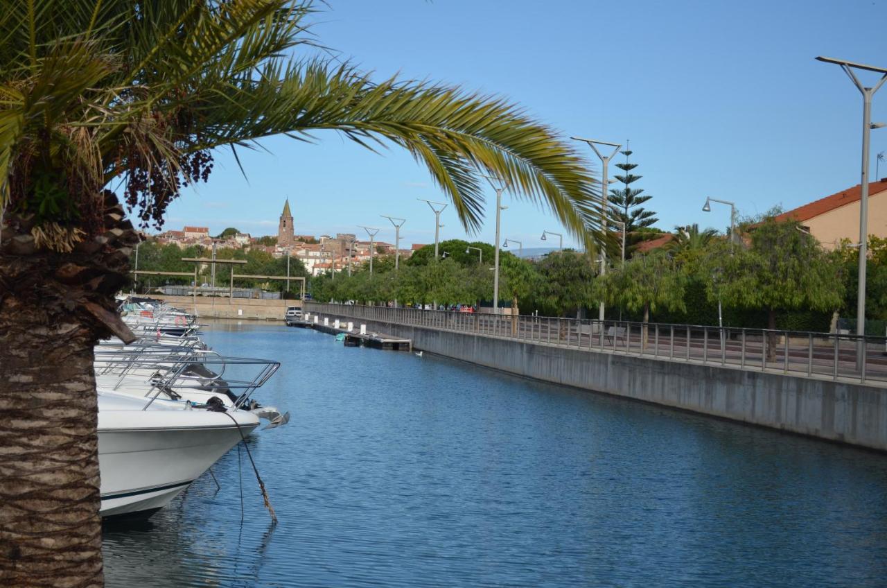 Charmant Appartement A 350M De La Plage Et Du Port Fréjus Dış mekan fotoğraf