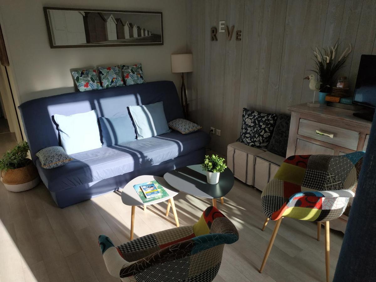 Charmant Appartement A 350M De La Plage Et Du Port Fréjus Dış mekan fotoğraf