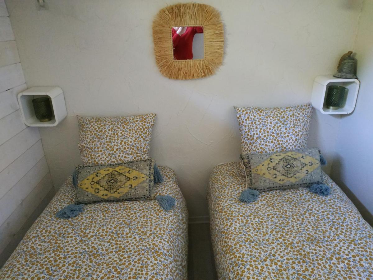 Charmant Appartement A 350M De La Plage Et Du Port Fréjus Dış mekan fotoğraf